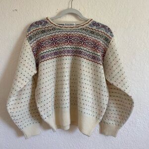 🍾90’s Scotland Vintage Jamie Watson knit sweater. 🥂
